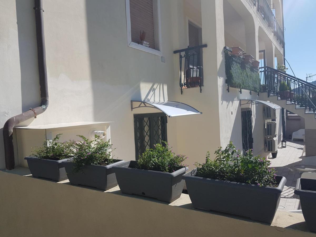 كاستيلاّماري دي ستا Mareluna B&B المظهر الخارجي الصورة